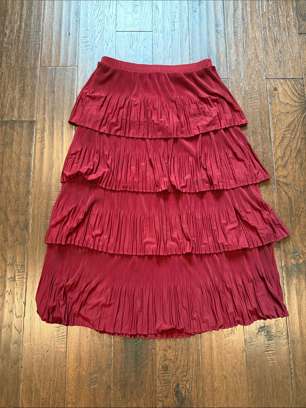 Lulu's Tiered Pleated Midi Skirt - Burgundy